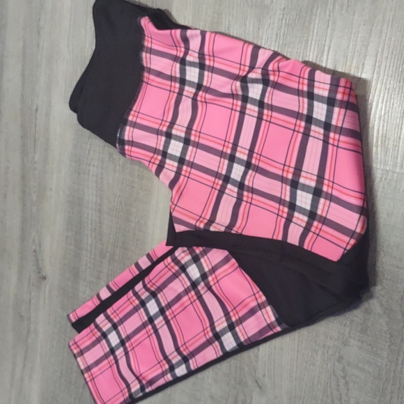 GYM GIRL Pink Black White Designer Plaid Yoga Workout Leggings USA Small New S - Picture 5 of 7